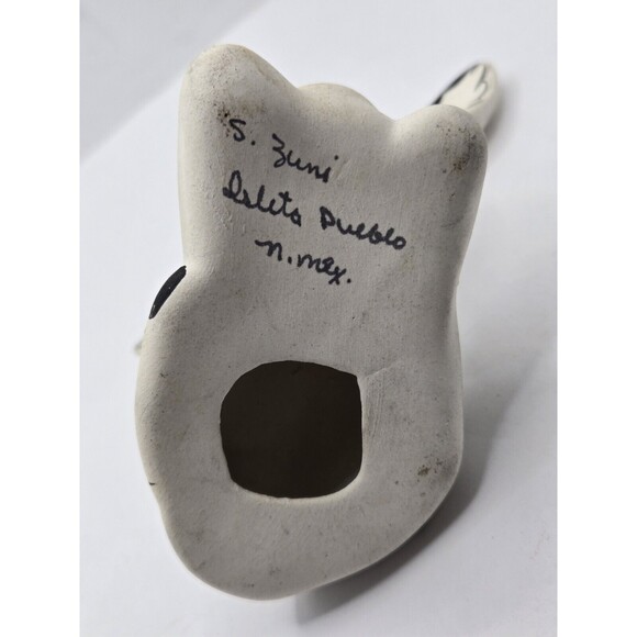 S. Zuni Isleta Pueblo New Mexico Fawn Deer Figurine 4" Tall - Picture 7 of 10